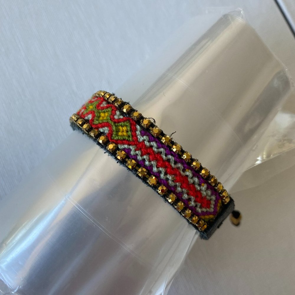 Kim & Zozi Colorful Bracelet with Gold Detailing - Picture 3 of 5